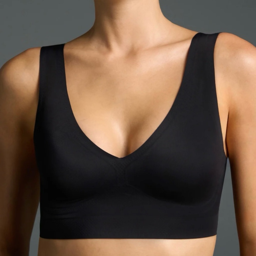 EBY Wireless Bras - set of two - Picture 4 of 8